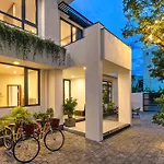 Luxurious 500M Villa, Private Pool, 300M To Beach