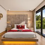 Luxurious 500M Villa, Private Pool, 300M To Beach