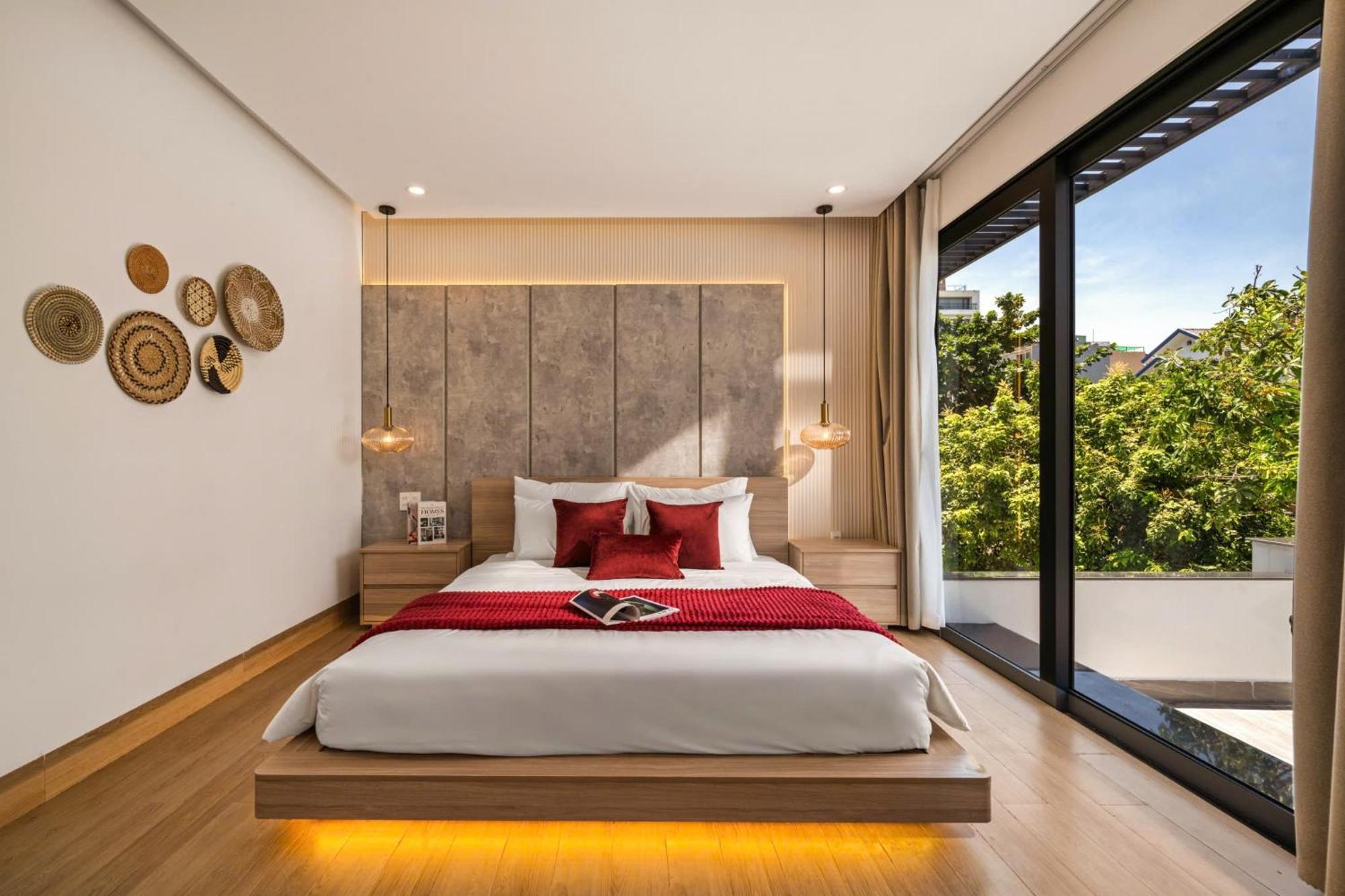 Luxurious 500m Villa, Private Pool, 300m To Beach * Da Nang
