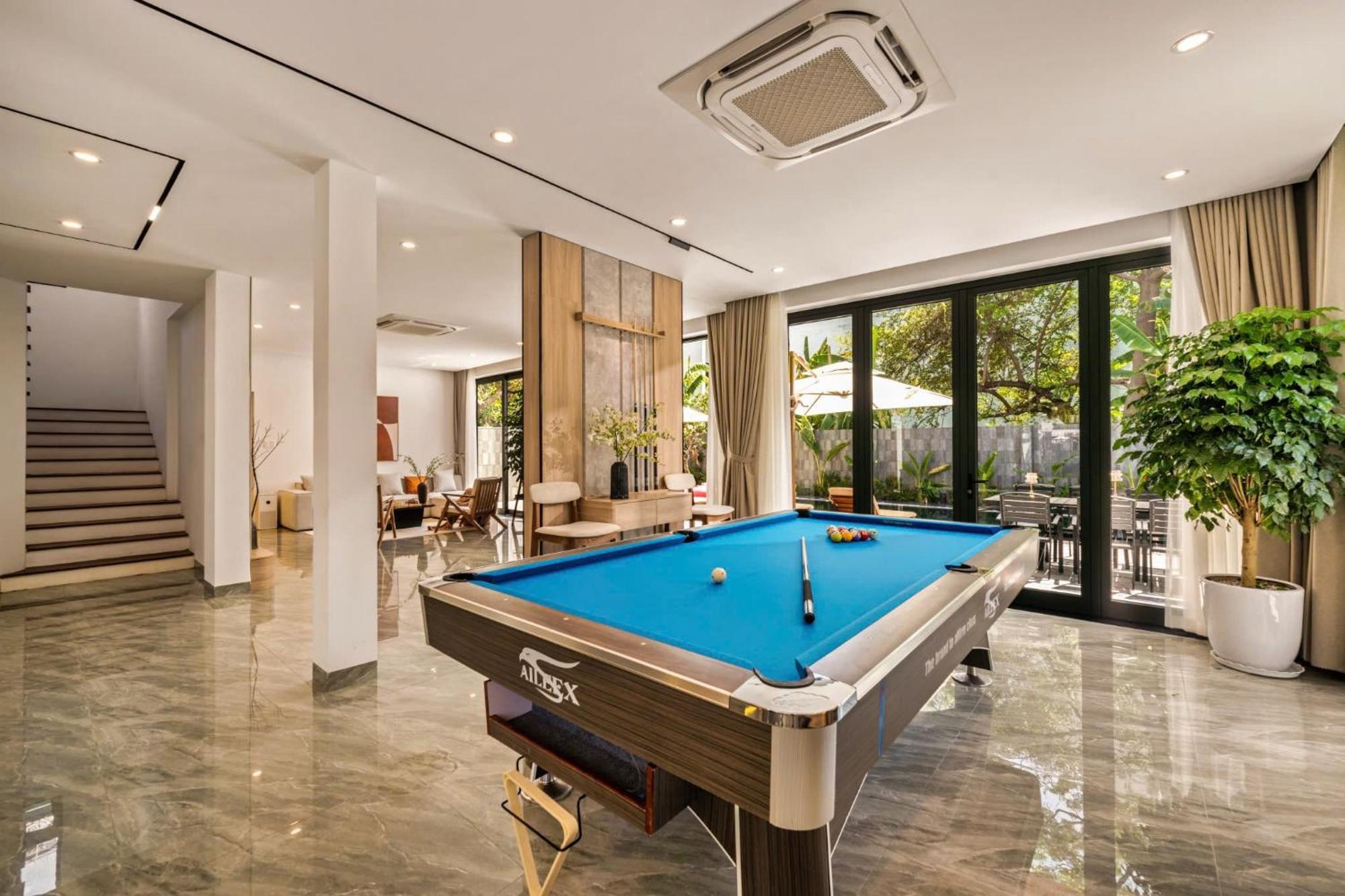 Luxurious 500m Villa, Private Pool, 300m To Beach * Da Nang