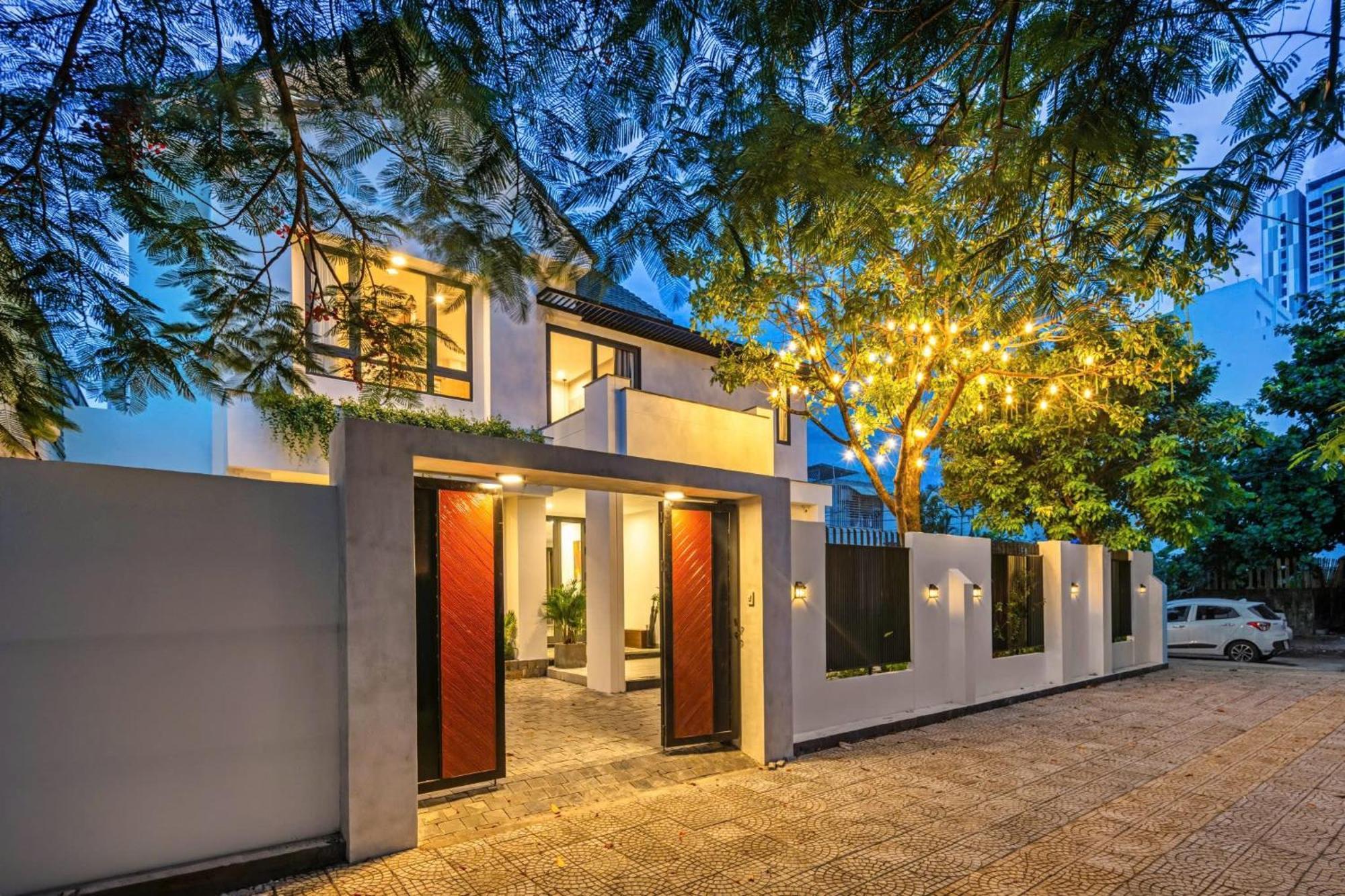Luxurious 500m Villa, Private Pool, 300m To Beach Da Nang